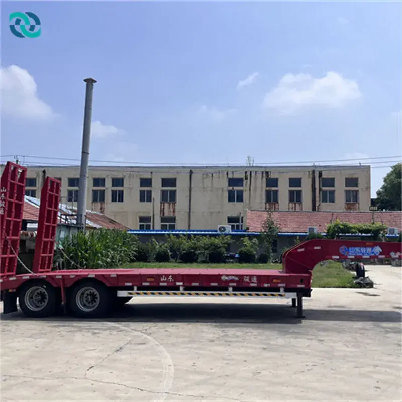 Low Bed Trailer Truck Chinafactory Price 2