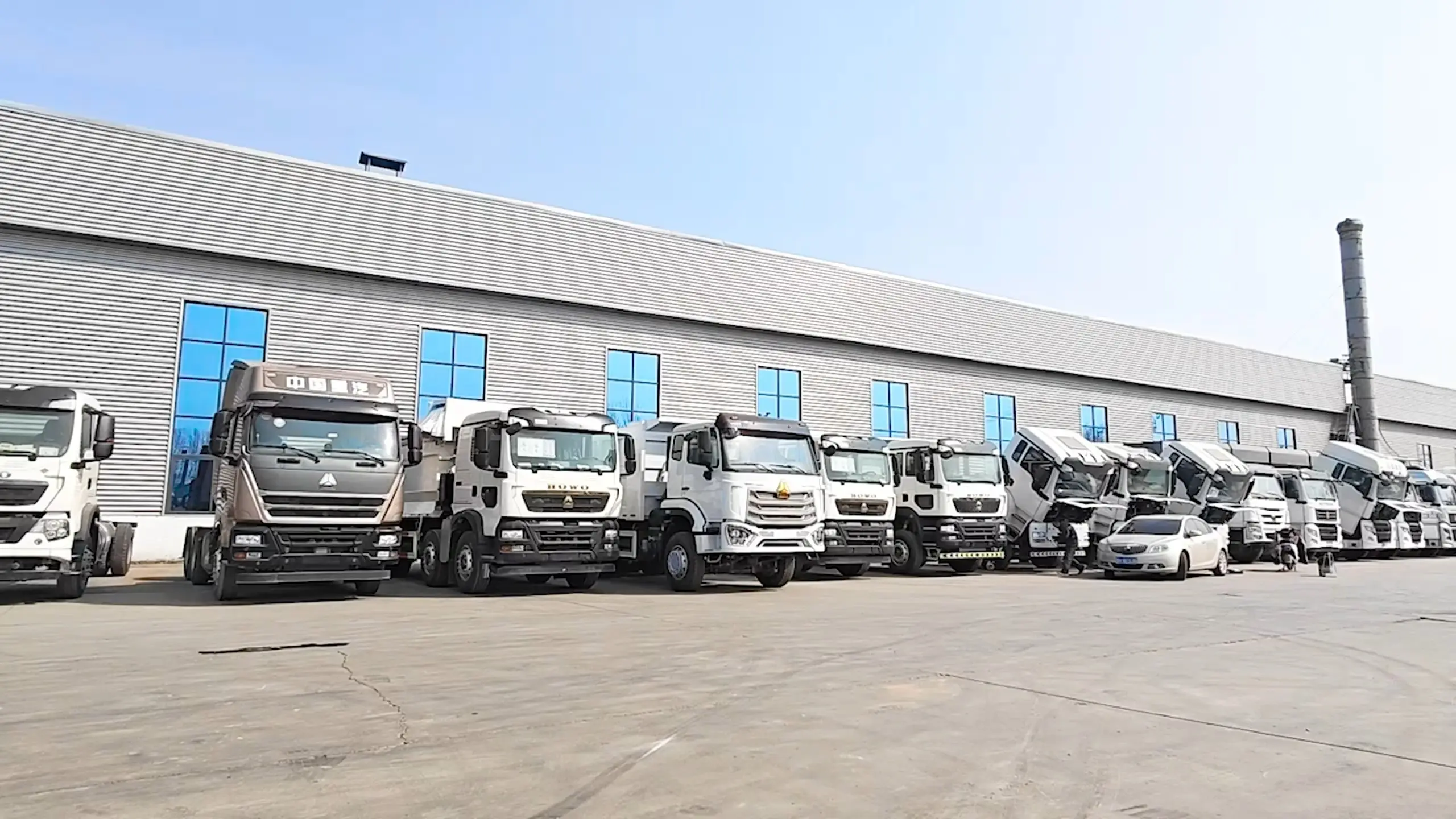 HOWO NX Used Dump Trucks High Quality For Sale 1