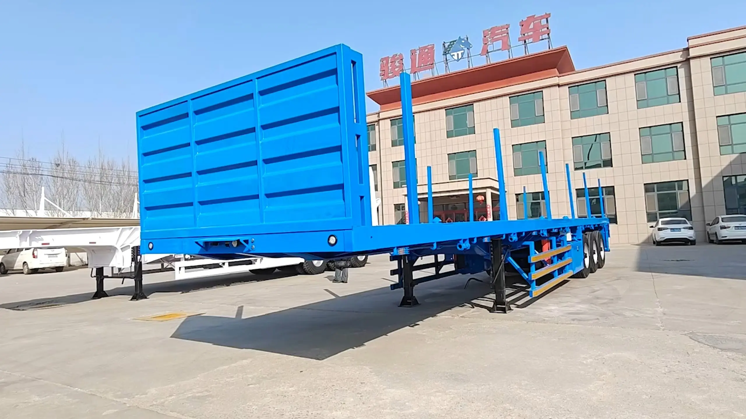 3 Axle Flatbed Semi Trailer for Hauling Cargo 1