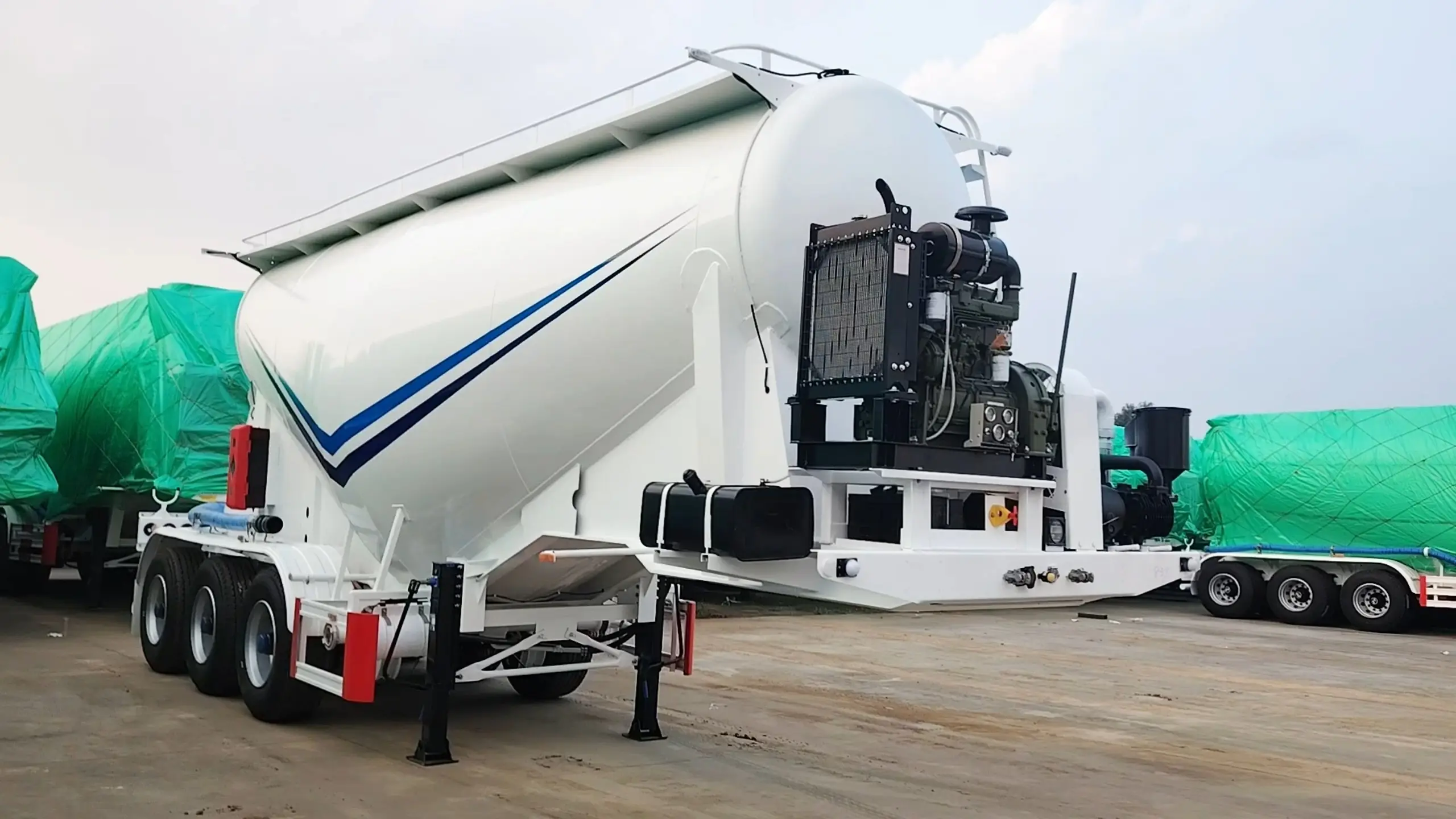40CBM Bulk Cement Tanker Truck Trailer 1