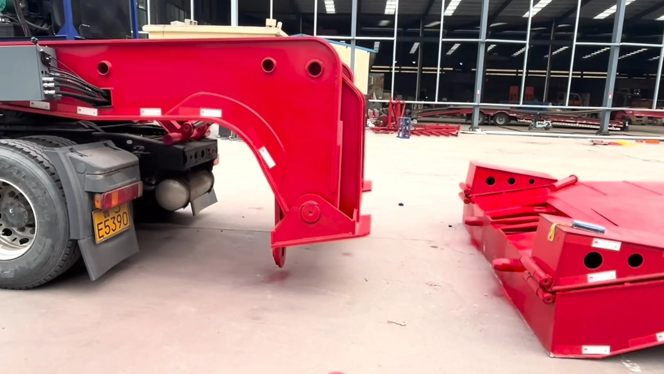 3 Axle 60 Ton Removable Gooseneck Trailer 1