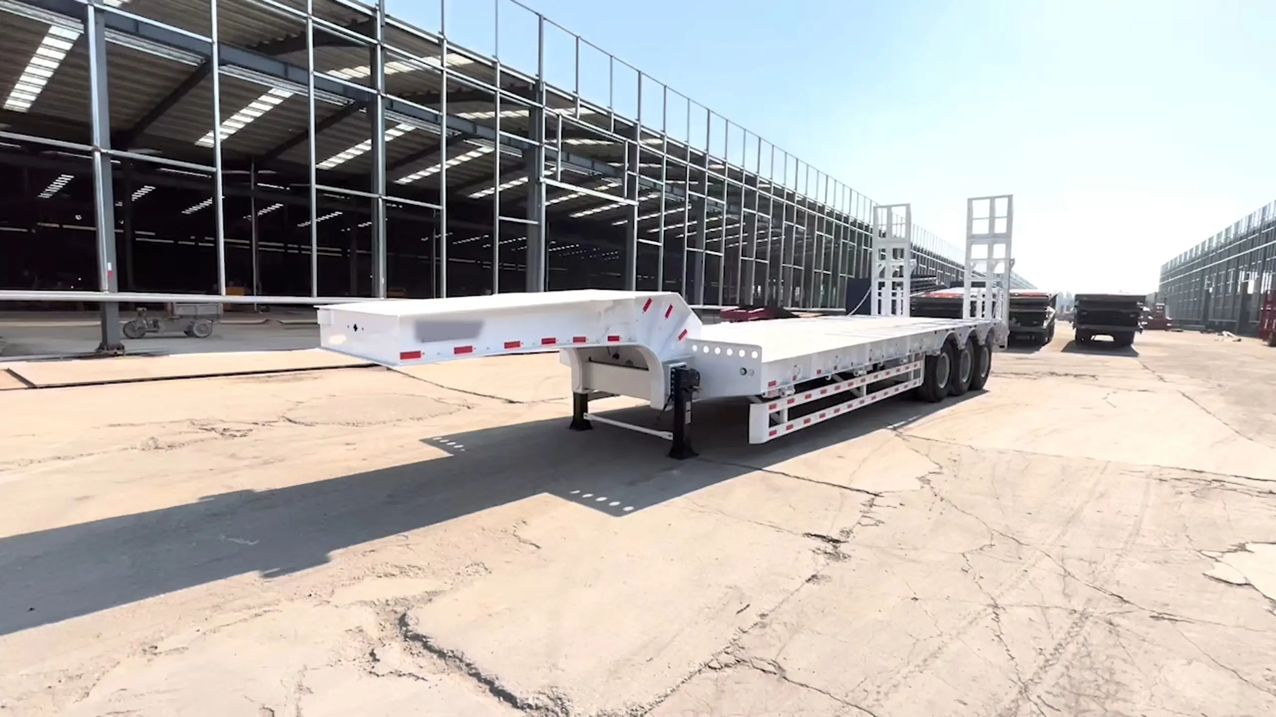 3 Axle 60 Ton Low Bed Trailer For Africa 1