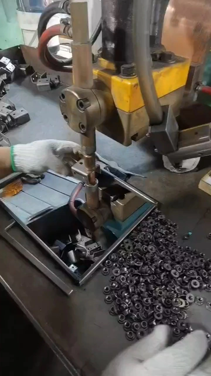 YXZ-80 Automatic nut spot welding machine 1