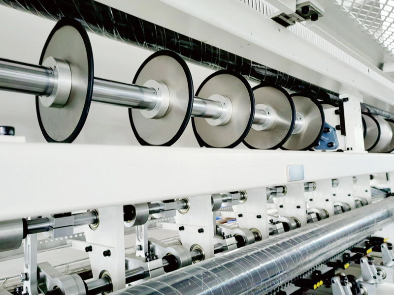 KH-VMS Shuttle Multi-Needle Quilting Machine 2