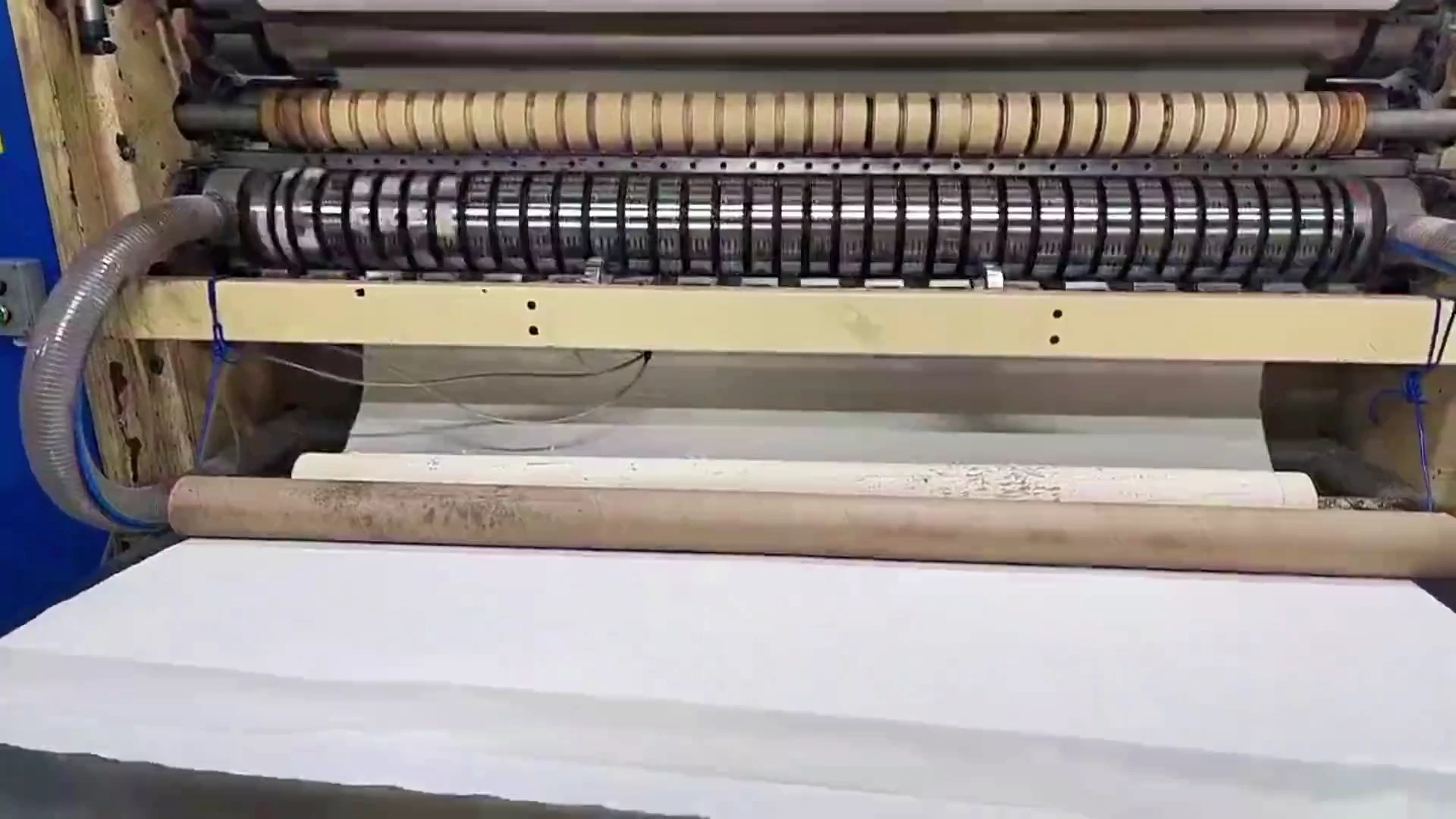 Premium Customizable Kitchen Paper Roll - High Quality Bulk Supply 1