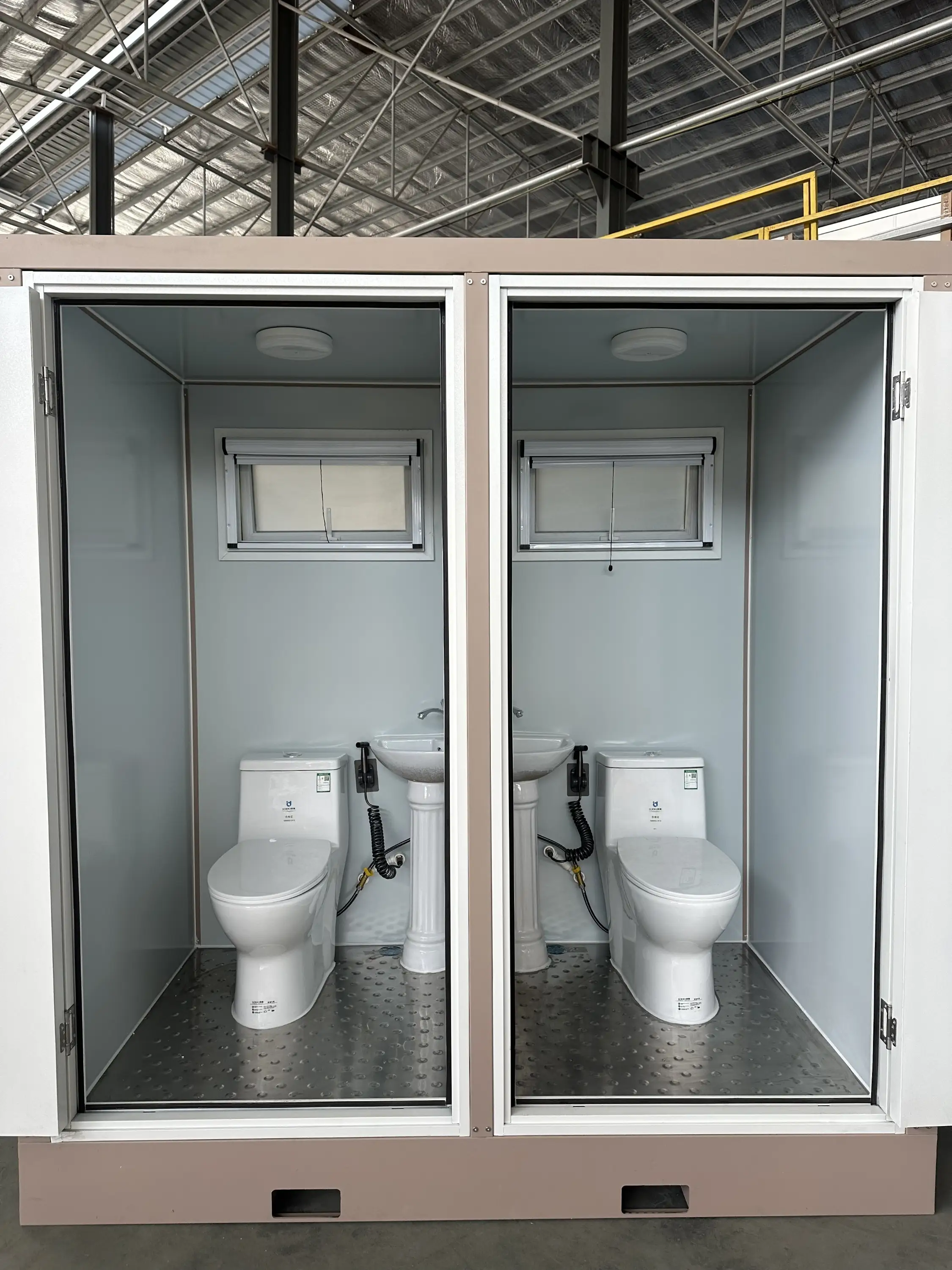 Modular prefabricated toilet mobile toilet - Double seats 1