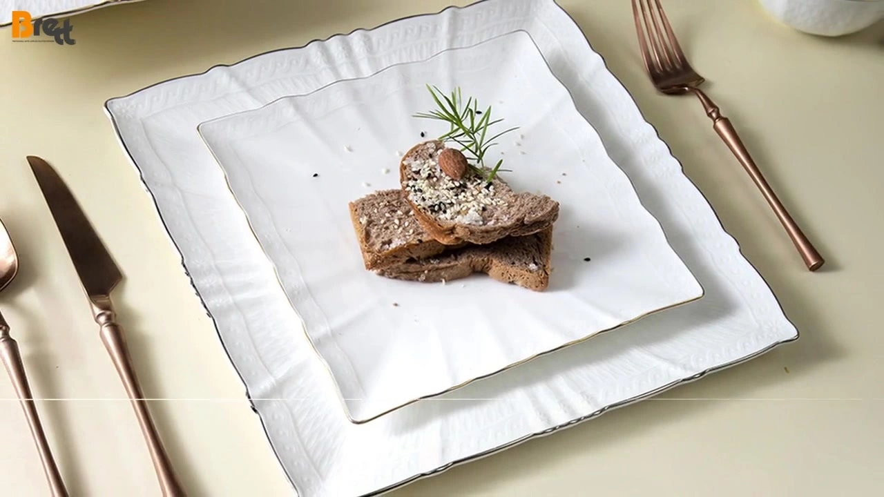 夕食の陶器、ピザのテクスチャーセラミック食器、白い磁器スクエアプレートのサプライヤー 1