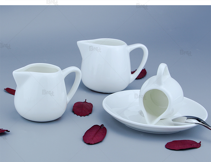 CHINABRETT - 2018 Elegant White Crockery Ceramic Milk Jug Creamer Pots White porcelain dinnerware 18