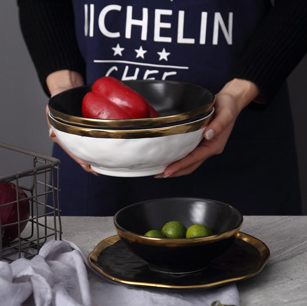 Chinabrett - Plej vendanta okcidentan ceramikan nigran kaj blankan kafan tason kun ora bordo 360ml kafejo kaj taso 17