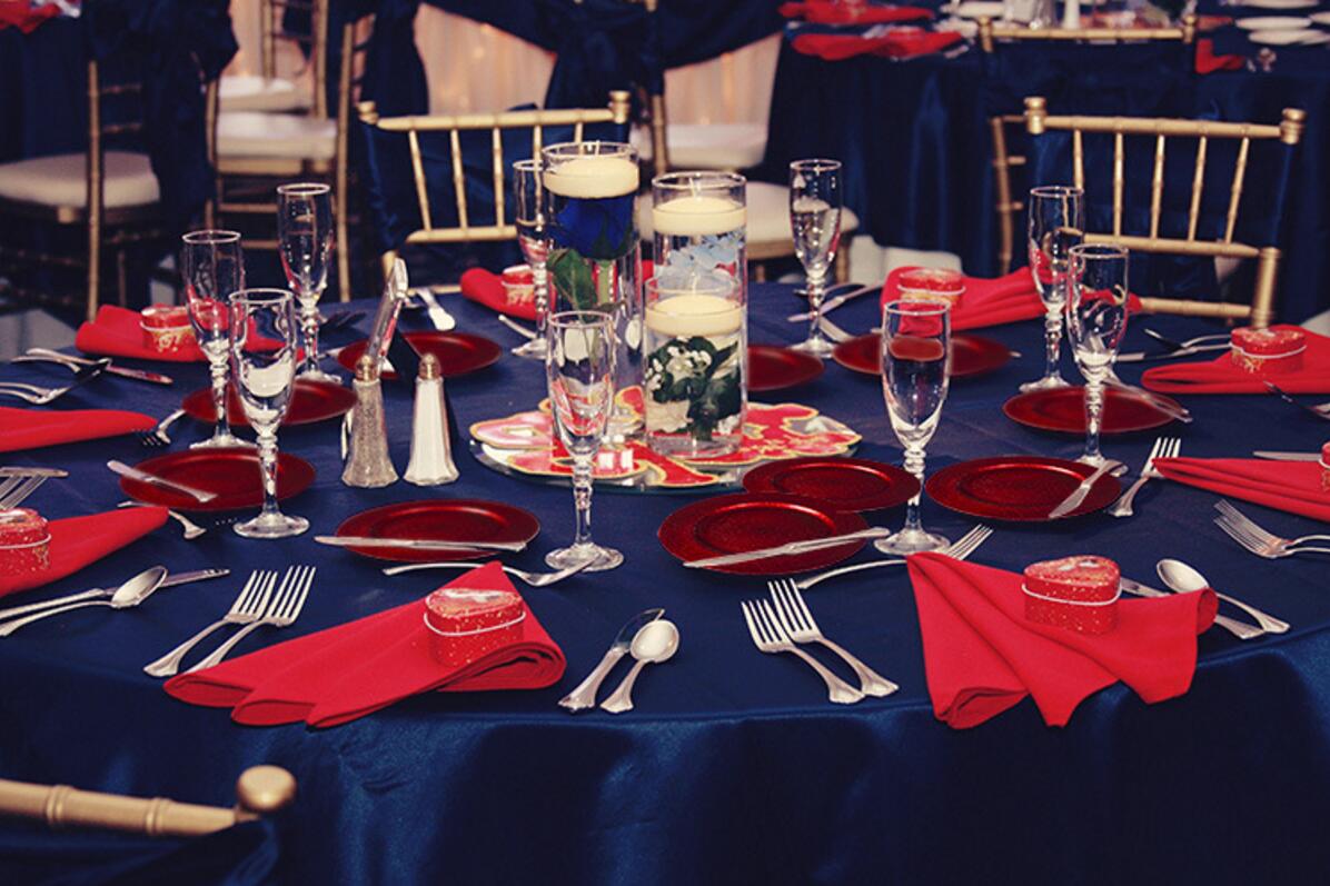 Chinabrett - Vespermanĝaj Plastaj Plastaj Platoj Arĝenta tegita plasta arĝenta plato por festa plasta ŝarĝilo 16