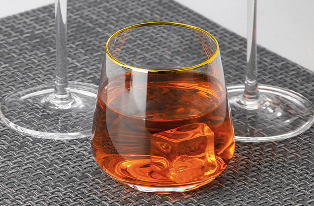 Geedziĝa tablotablo plumbo senpaga kristala kutimo goblet manfarita ora borda ruĝa vino glaso 16