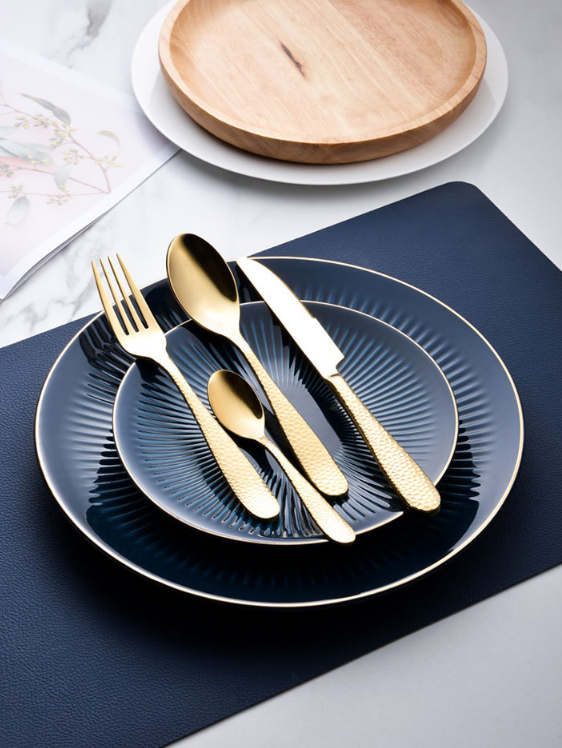 Akva kubo -tranĉilo, forko kaj kulero 4 -peca aro 15