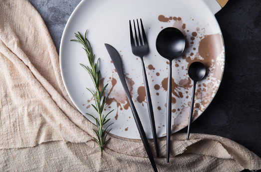 Chinabrett- 멋진 플랫웨어 세트 블랙 스틸 칼레리 세트 스테인레스 스틸 골드 칼리 11