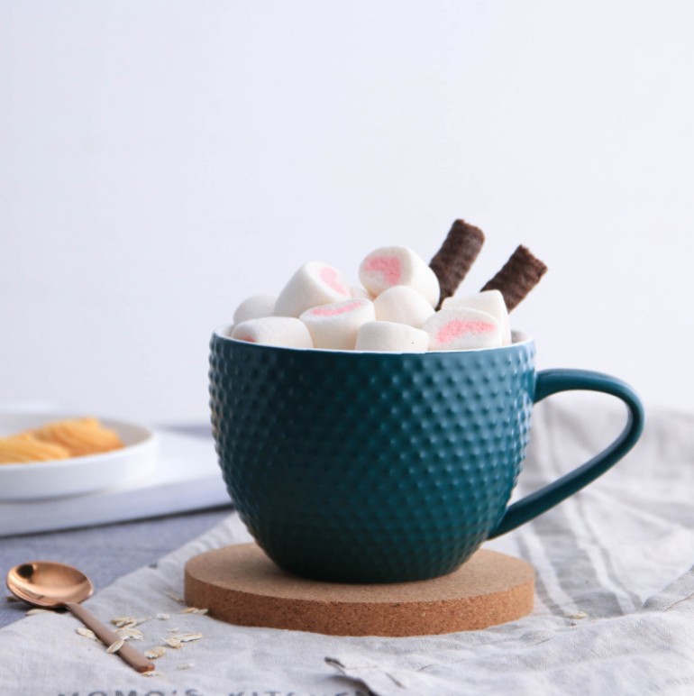 Krea porcelana taso kun korkkuseneto 12