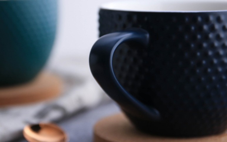 Krea porcelana taso kun korkkuseneto 22