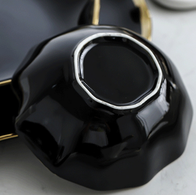 Okcidenta Restoracio -Kroko Fiksita Ceramika Nigra Blanka Porcelana Vespermanĝa Plato Kun Ora Bordo 31