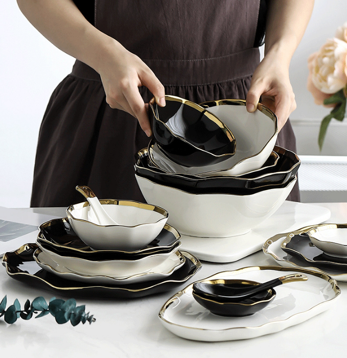 Okcidenta Restoracio -Kroko Fiksita Ceramika Nigra Blanka Porcelana Vespermanĝa Plato Kun Ora Bordo 27