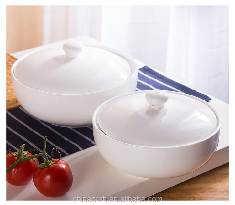 Grote keramische serveerscholenkommen witte mengkom met deksel 10