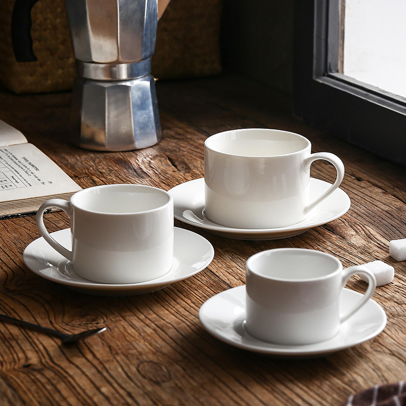 Chinabrett - костный фарфор английский послеобеденный чайная чашка и блюдца с кофейной чашкой и кружкой золота 9