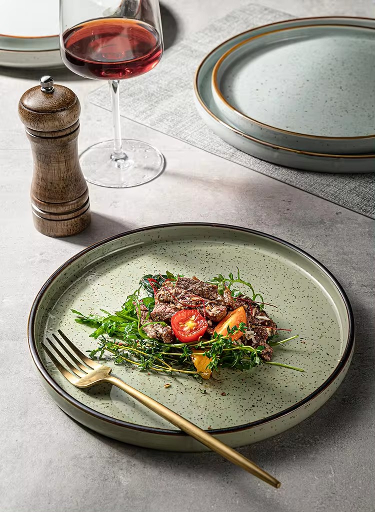 Enkonduko al Hotela Vespermanĝa Krakaĵo Agordita Logo Platos Speckle Porcelana Ceramika Servanta Vespermanĝa Aro Chinabrett 11