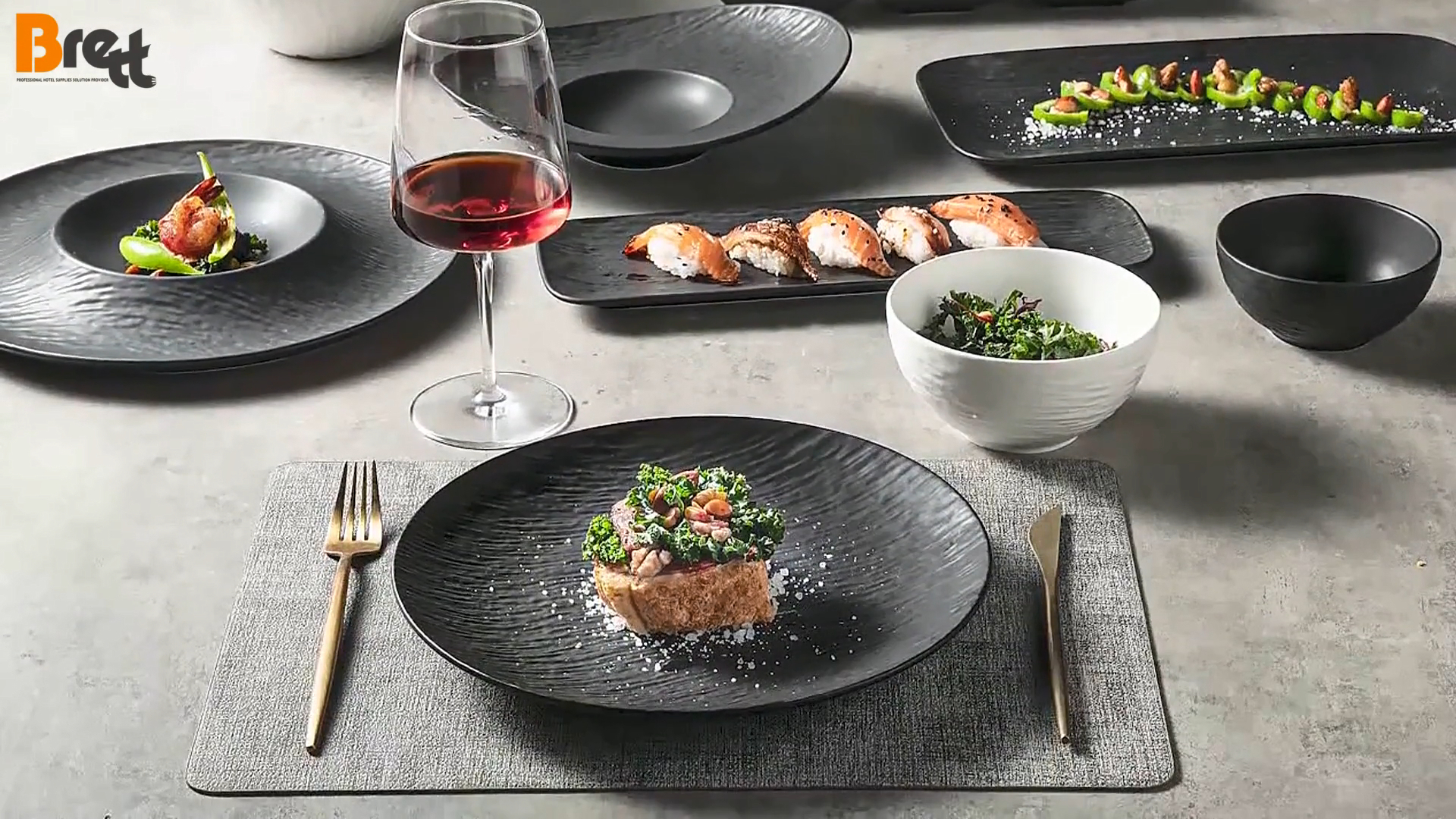 Restoracio -kraketoj, bankaj haloj, sushi plado ceramikaj vespermanĝaj aroj 2