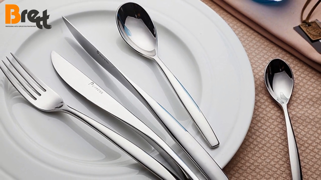 Luksa 304 Neoksidebla Ŝtalo 1810 Kuirejo Brosita Spegulo Geedziĝa Bankedo Roza Ora Plated Cutlery 1