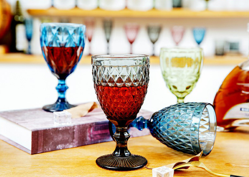 Vitra vino glaso goblet dikigita kolora ĉampano goblet eŭropa stilo vintage vino glaso 2