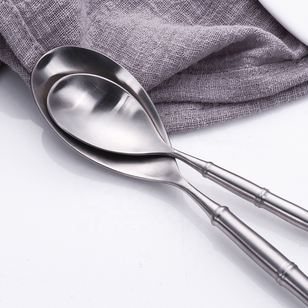 Nova Dezajno Unika bambua formo neoksidebla ŝtala tranĉilo Aro 304 Spoons Forks tranĉiloj tranĉiloj kun bambua tenilo 5