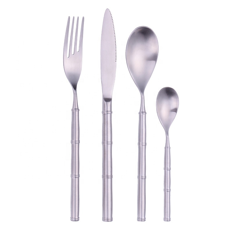 Nova Dezajno Unika bambua formo neoksidebla ŝtala tranĉilo Aro 304 Spoons Forks tranĉiloj tranĉiloj kun bambua tenilo 4