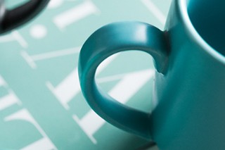 Itala ceramika taso hejma matenmanĝa lakto kafo -taso amantoj Parigu akvan tason koloron vitrigita 380ml fabriko 6