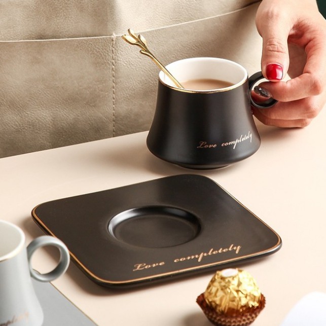 Populara Matenmanĝa Lakta Mug Hotelo Kafo -Pokalo kaj Saŭco Kun Spoon Logo Agordita Pogranda 7