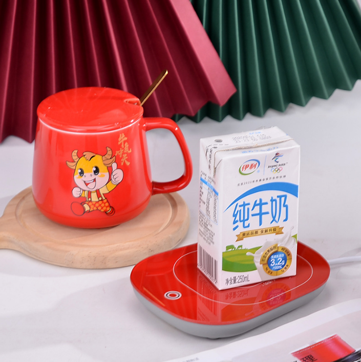 Smeraldaj ceramikaj kafaj tasoj reuzeblaj luksaj porcelanaj tasoj Fabrikisto Donaca Skatolo kun hejtilo 220V Propra Logo 5