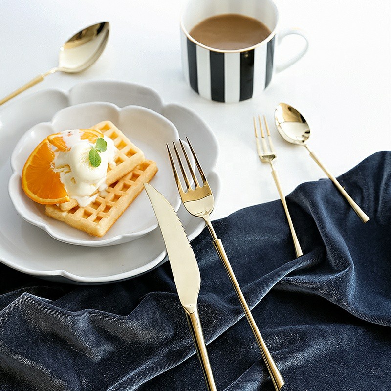 Geedziĝo Ora 304 Neoksidebla Ŝtala Tranĉilo Luksa Bifsteko Okcidenta Tabla Kuketo -Tondiloj Rondaj Teniloj 6