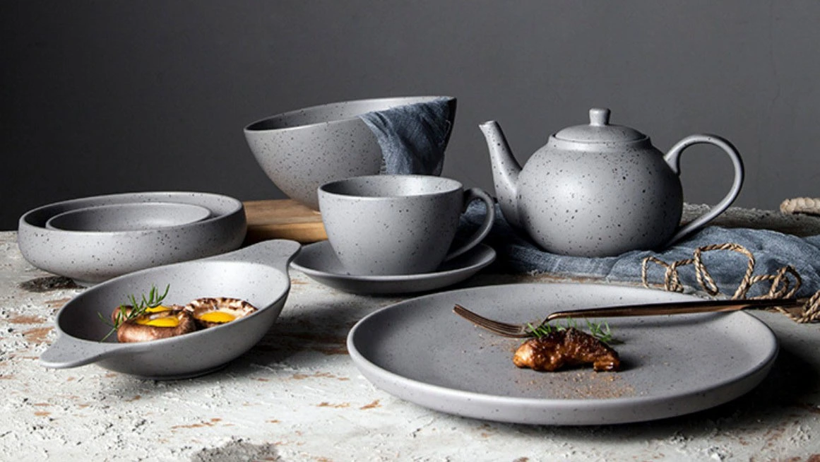Chinabrett Design Grey Color Glazed Ceramics Tablewareセット素朴なレストランディナーウェアセット 1