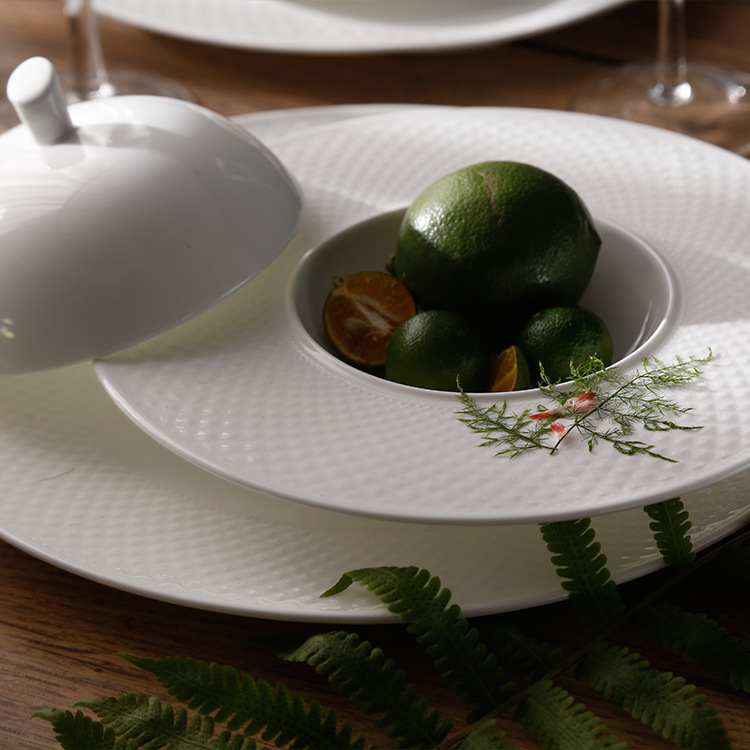 Golfa Dezajno Porcelana Vespermanĝo Fiksita Spaghetti Salata Bovlo Restoracio Kroko Fiksita Pura Blanka Kafo -Pokalo kaj Saŭco 3