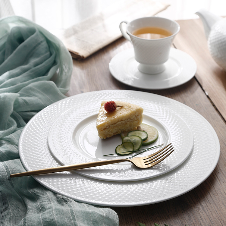 Golfa Dezajno Porcelana Vespermanĝo Fiksita Spaghetti Salata Bovlo Restoracio Kroko Fiksita Pura Blanka Kafo -Pokalo kaj Saŭco 2