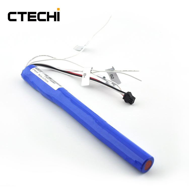 China Professional Lithium ion 11.1V 2600mAh Battery Pack for Handheld LED Light Factory 2