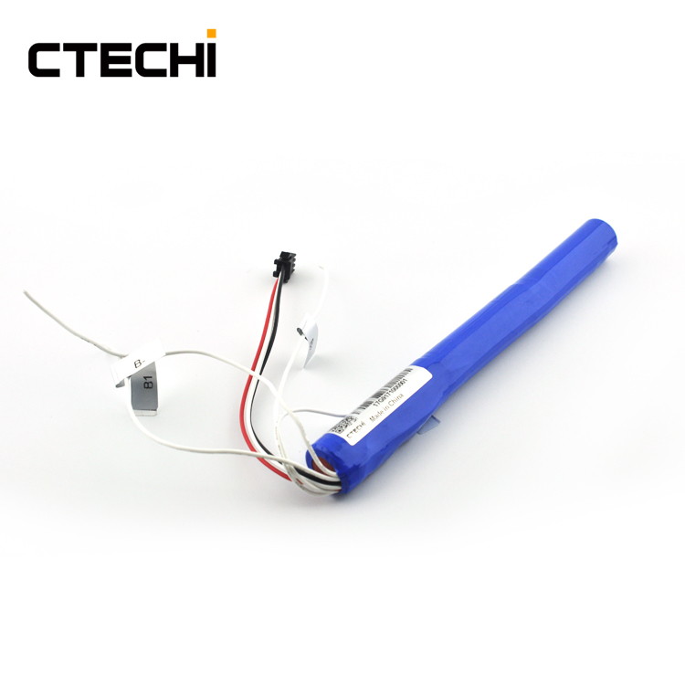 China Professional Lithium ion 11.1V 2600mAh Battery Pack for Handheld LED Light Factory 4