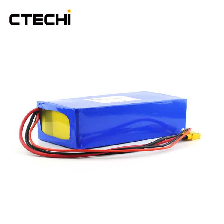Hochwertige 11,1 V 42 Ah Li-Ionen-Batteriehersteller BMS-Batterie LIPO Oem aus China-CTECHi 5