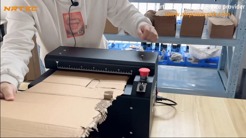 YJNPACK First Cardboard Shredder HP-EX2 Unboxing 4