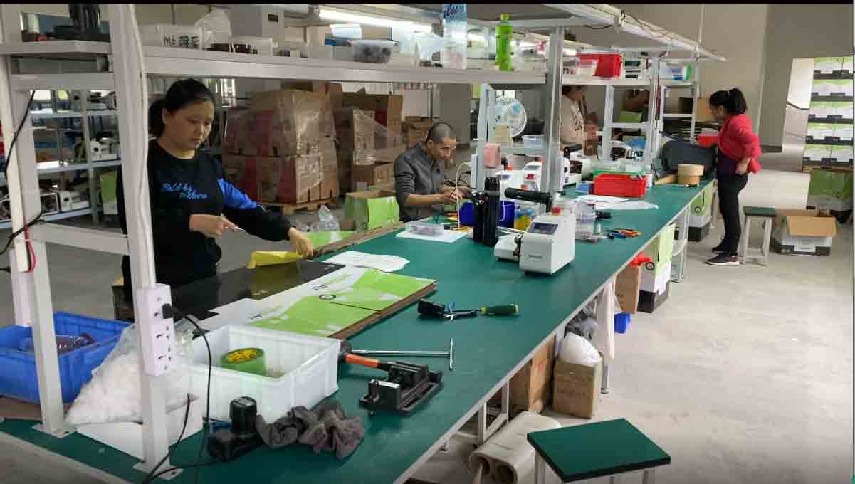 トップメーカーの衝撃プルーフクッション材料フィラークラフトペーパークッション製造マシンシステム 1