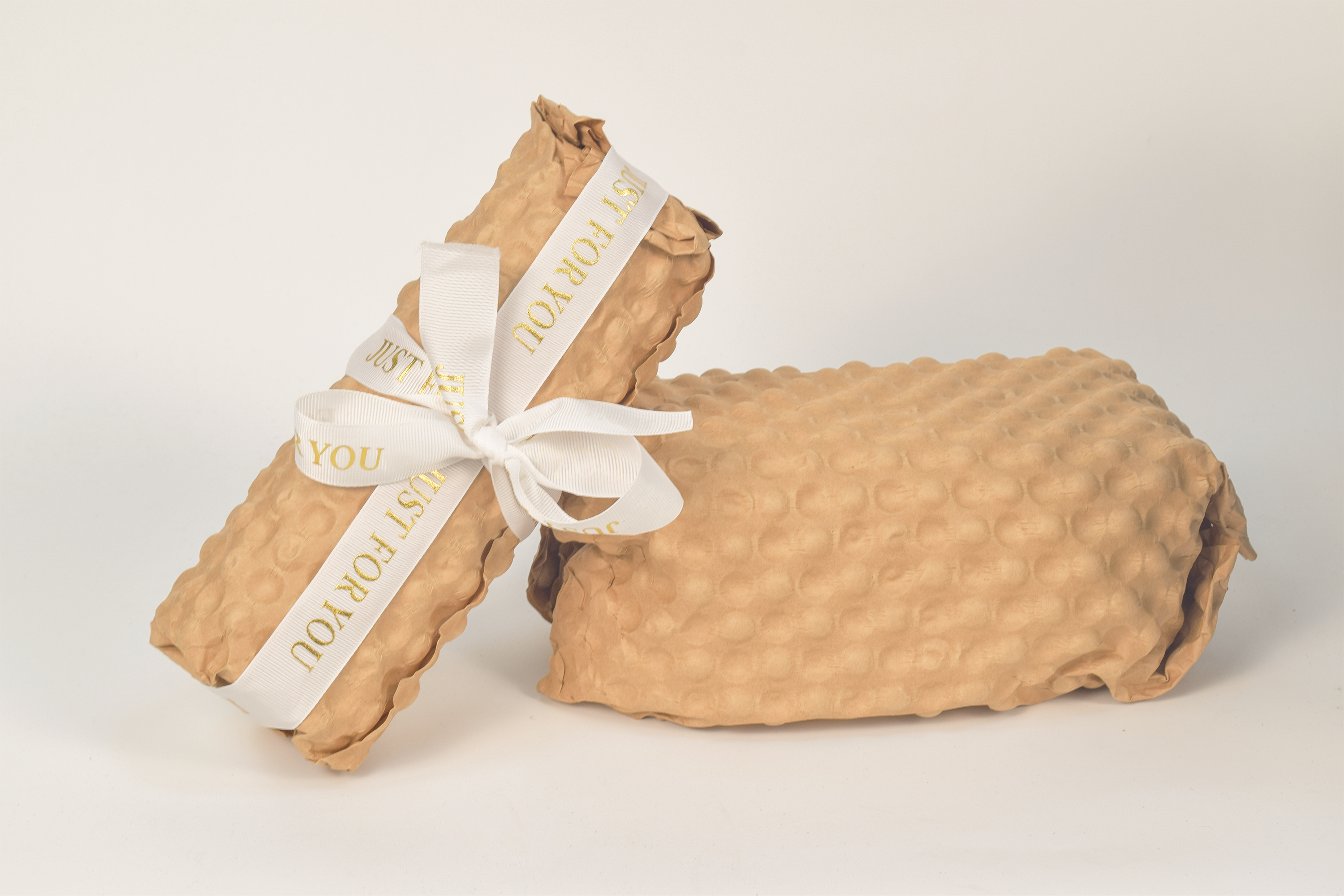 ハニカムペーパーとペーパーエアバブル:ギフトラッピングの第一選択 3