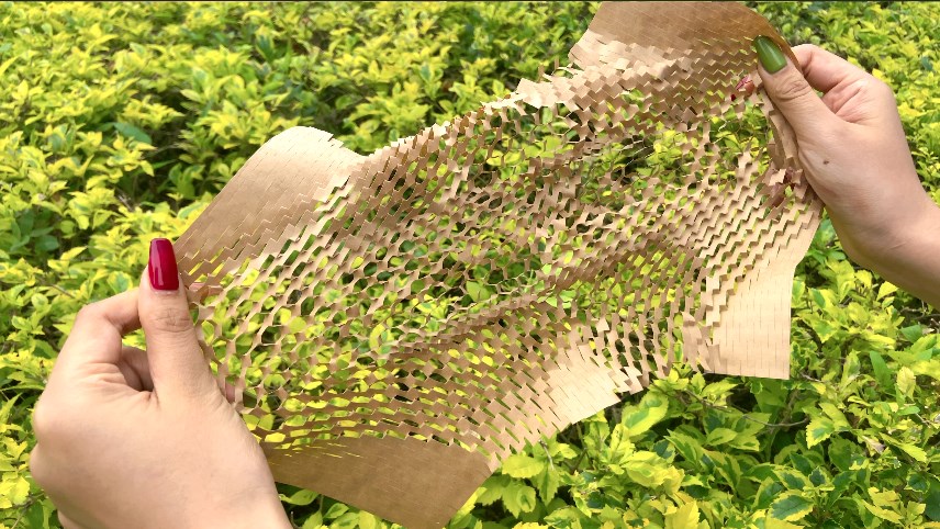 Transformer les expéditions de commerce électronique grâce à du papier nid d'abeille durable et résistant 1