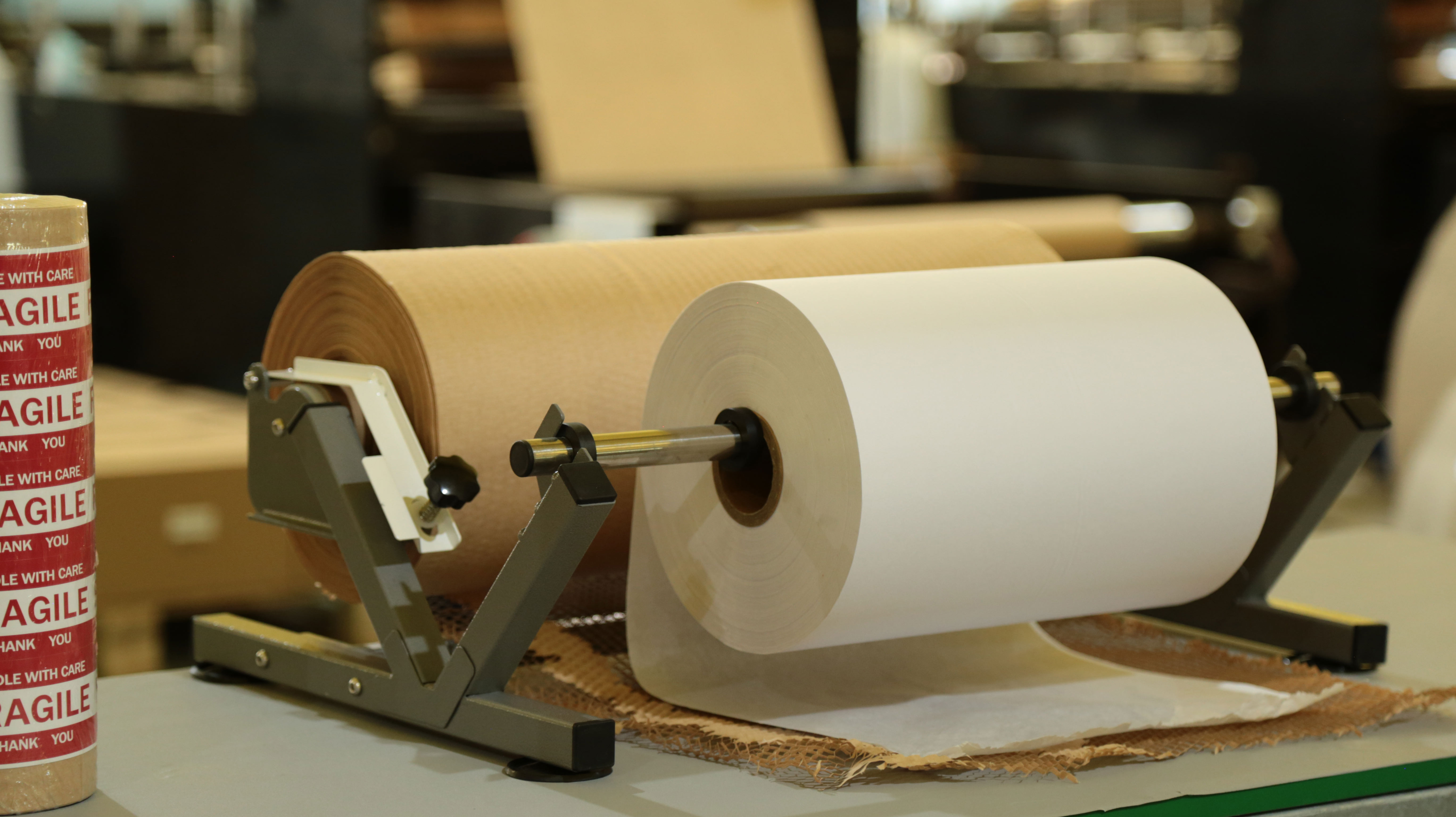 Solution d'emballage durable - Papier nid d'abeille 1