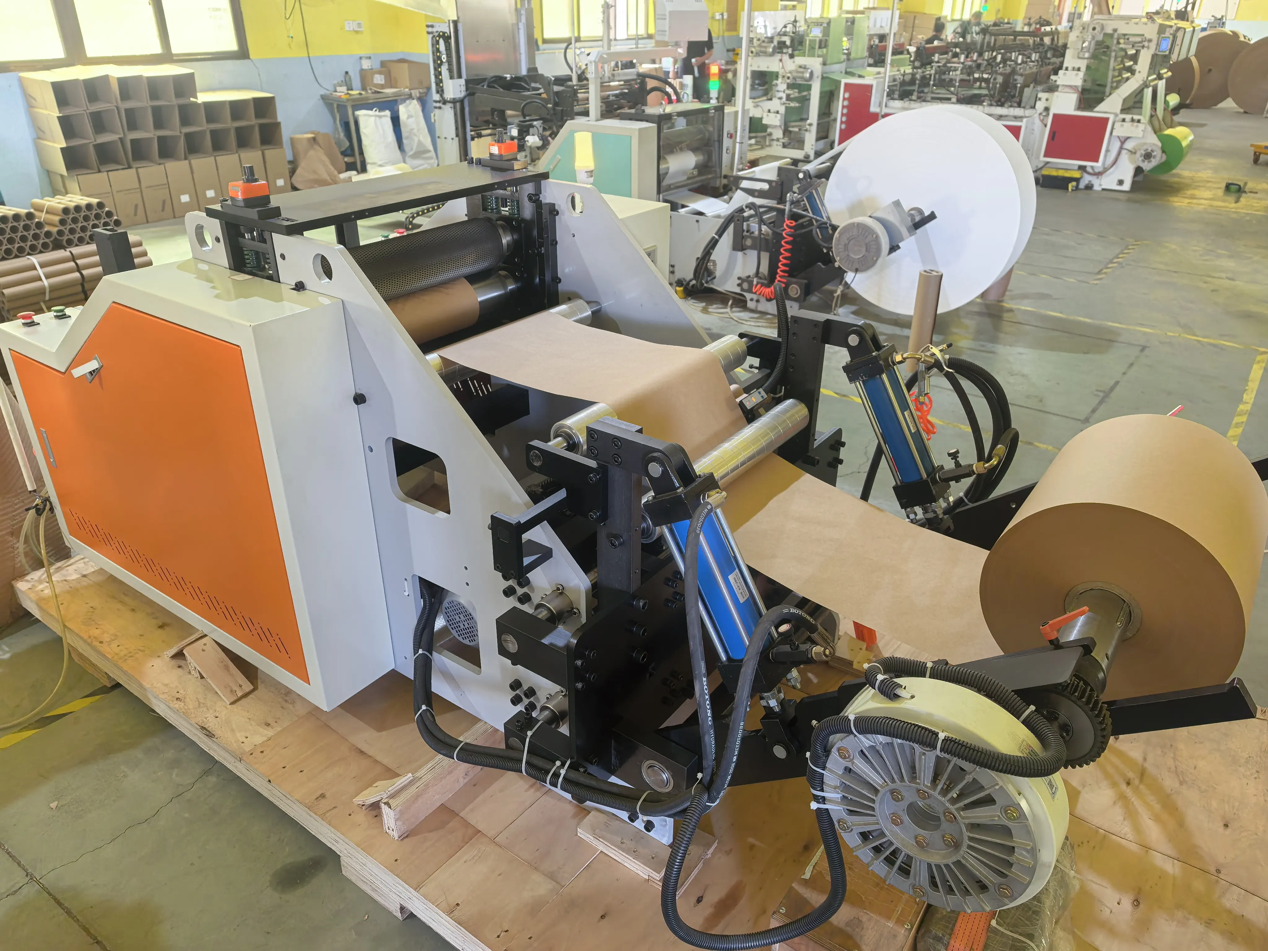 中国ハニカム製紙機