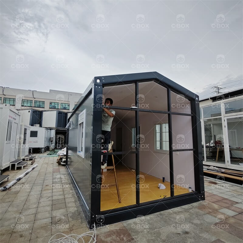 Pitch Roof Container Guesthouse and Hotel Room 3