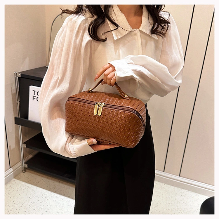 Weave-pattern Makeup Bag, Large-capacity Portable High-end Makeup Bag, Travel Toiletry Storage Bag 1