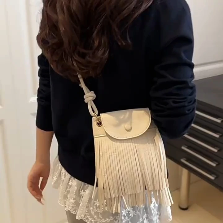 Neue trendige Mobiltelefonbag, eine Nischen -Design -Crossbody -Tasche, Retro Hong Kong Style Bucket Bag 1