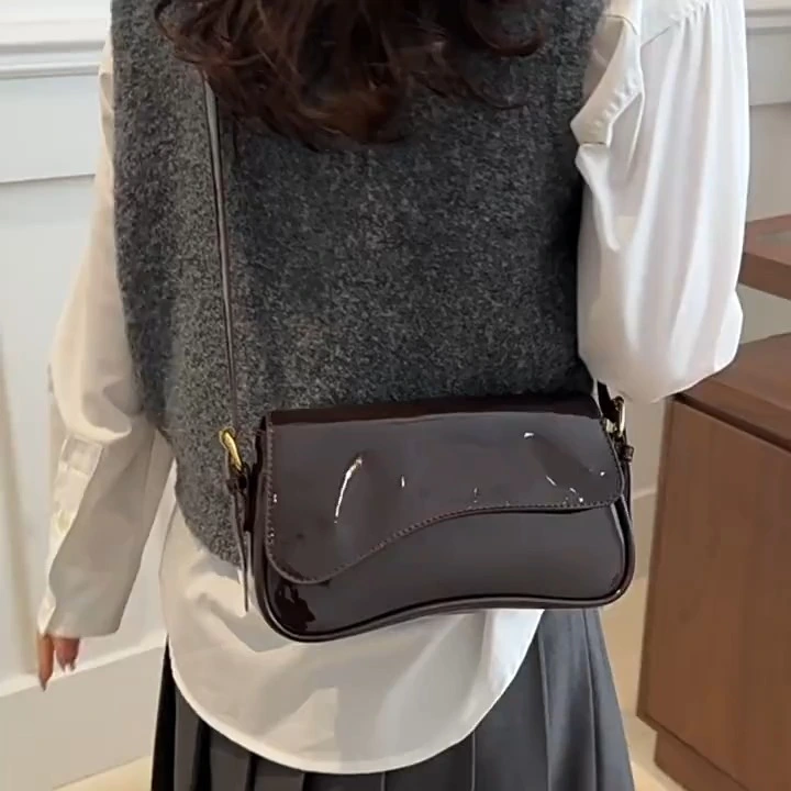 French-style Underarm Bag, High-end Glossy Crossbody Bag, New Vintage Shoulder Bag with square Shape 1