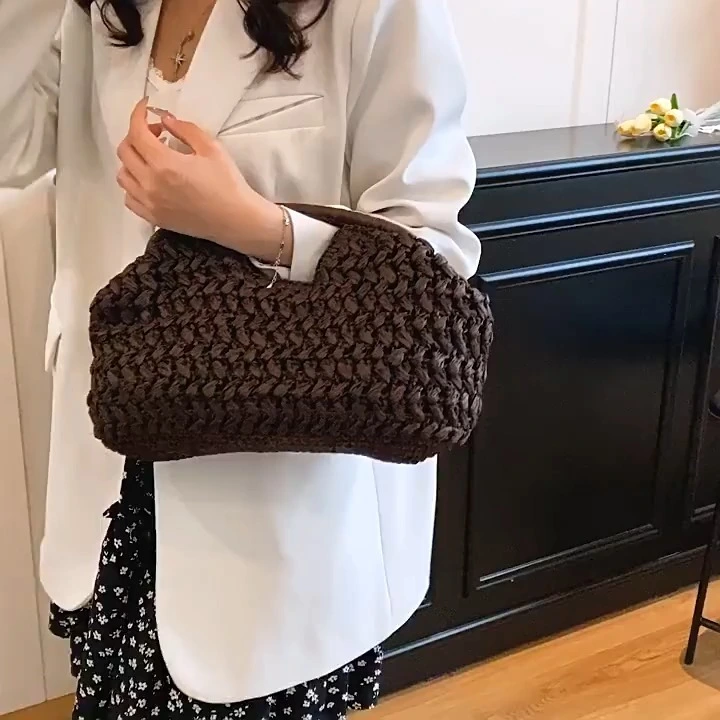 Handgefertigte gewebte Handtasche, neue Strandtasche mit hochwertiger Textur, modische und stilvolle Handtasche 1